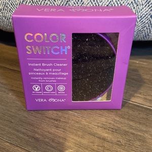 Vera Mona color switch